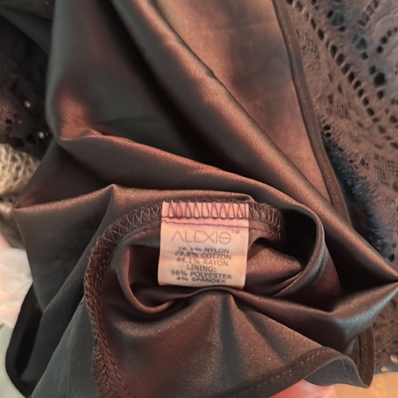 ALEXIS black lace tiered halter straps cocktail party dress S - Picture 8 of 8